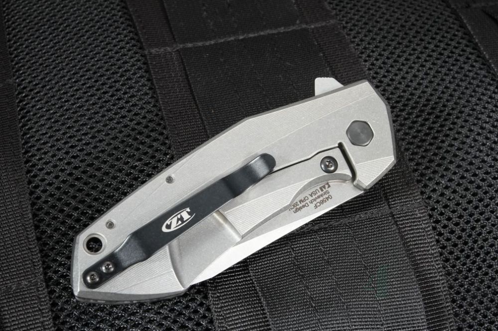 картинка Нож складной Zero Tolerance 0456CF Sprint Run, титан карбон от магазина ma4ete