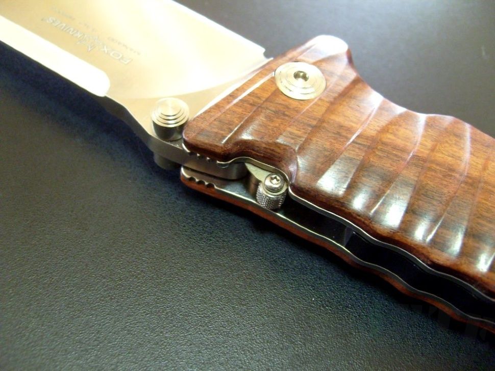 картинка Складной нож Fox Pro-Hunter Palissander Santos Wood 130DW от магазина ma4ete