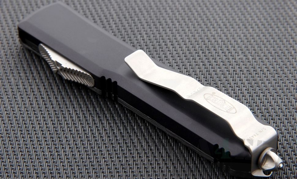 картинка Автоматический выкидной нож Microtech Ultratech S/E MT_121-1CF от магазина ma4ete